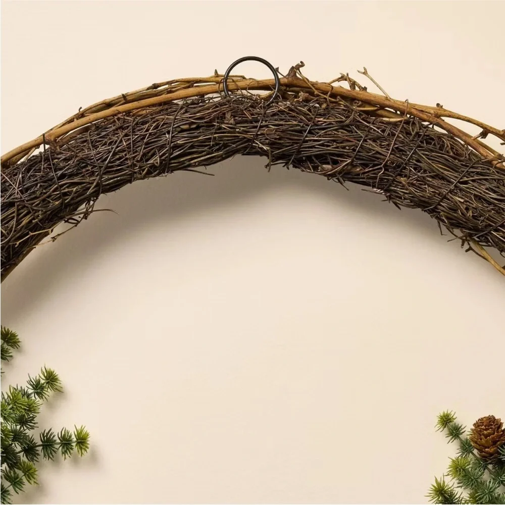 HEARTH & HAND NWT asymmetrical pine with pinecone wreath -26”
